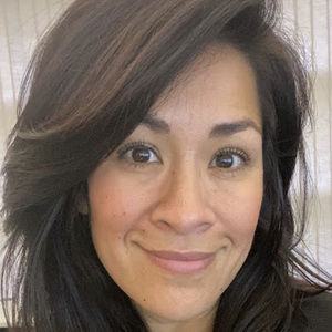 Meet your Posher, Casandra